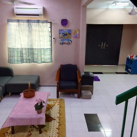 Holiday Home Bagan Lalang 5 Aircon Kampong Bagan Lalang Exterior foto