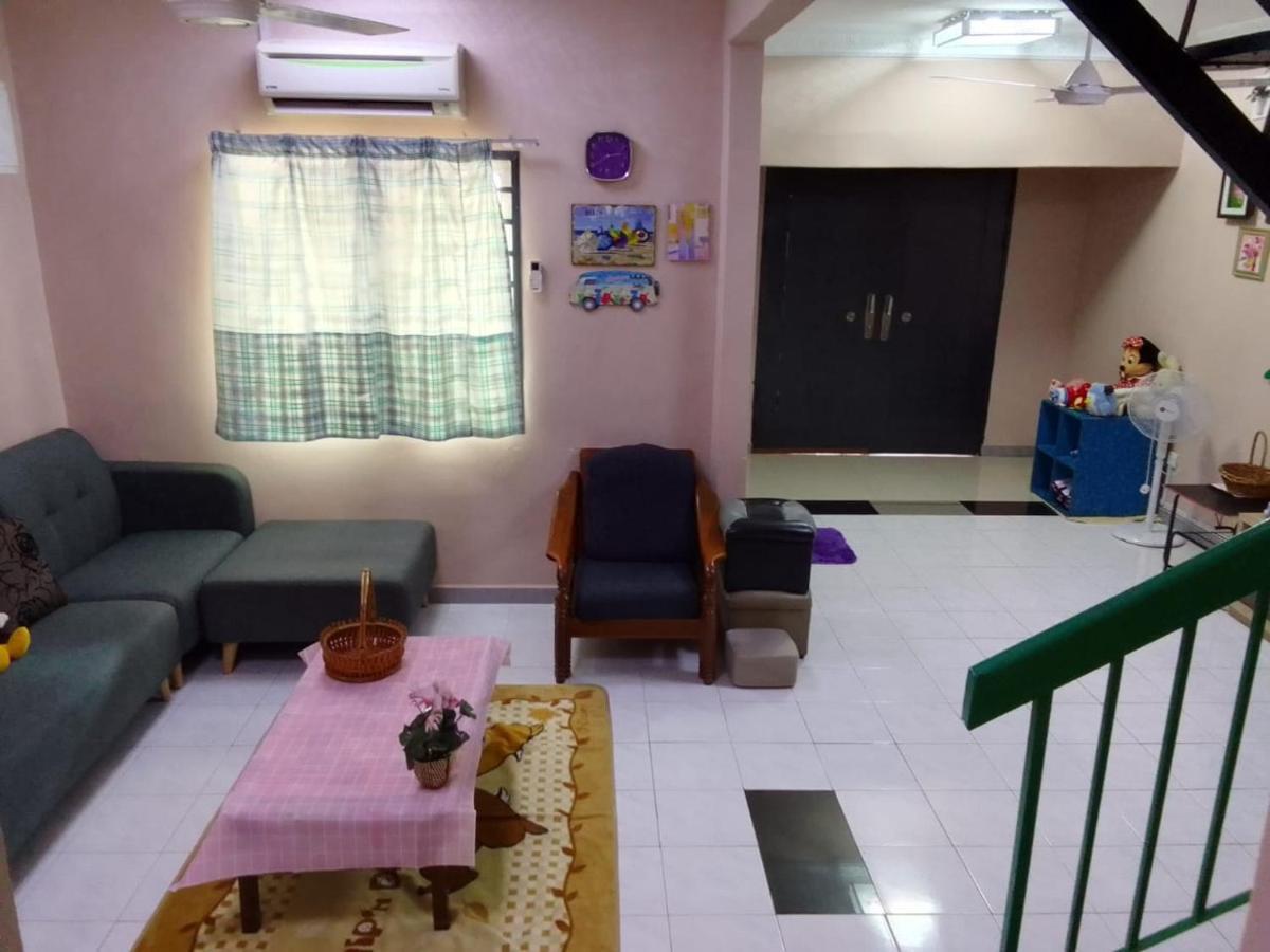 Holiday Home Bagan Lalang 5 Aircon Kampong Bagan Lalang Exterior foto