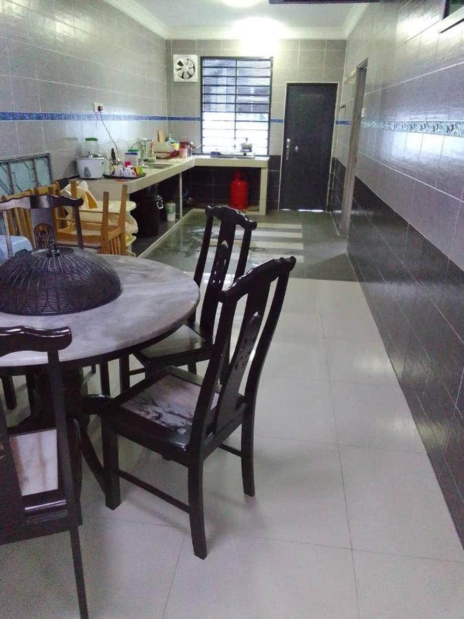 Holiday Home Bagan Lalang 5 Aircon Kampong Bagan Lalang Exterior foto
